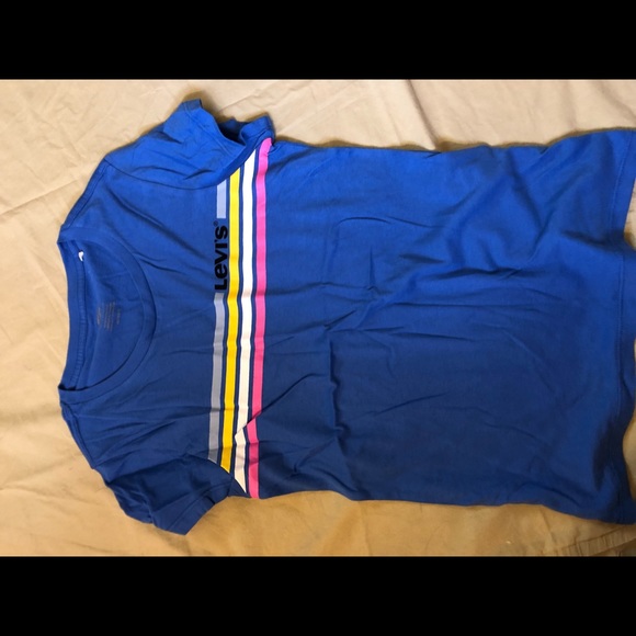 Levi's Tops - Levi's t-shirt new without tags